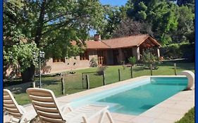 HERMOSA CASA en CHACRAS DE CORIA